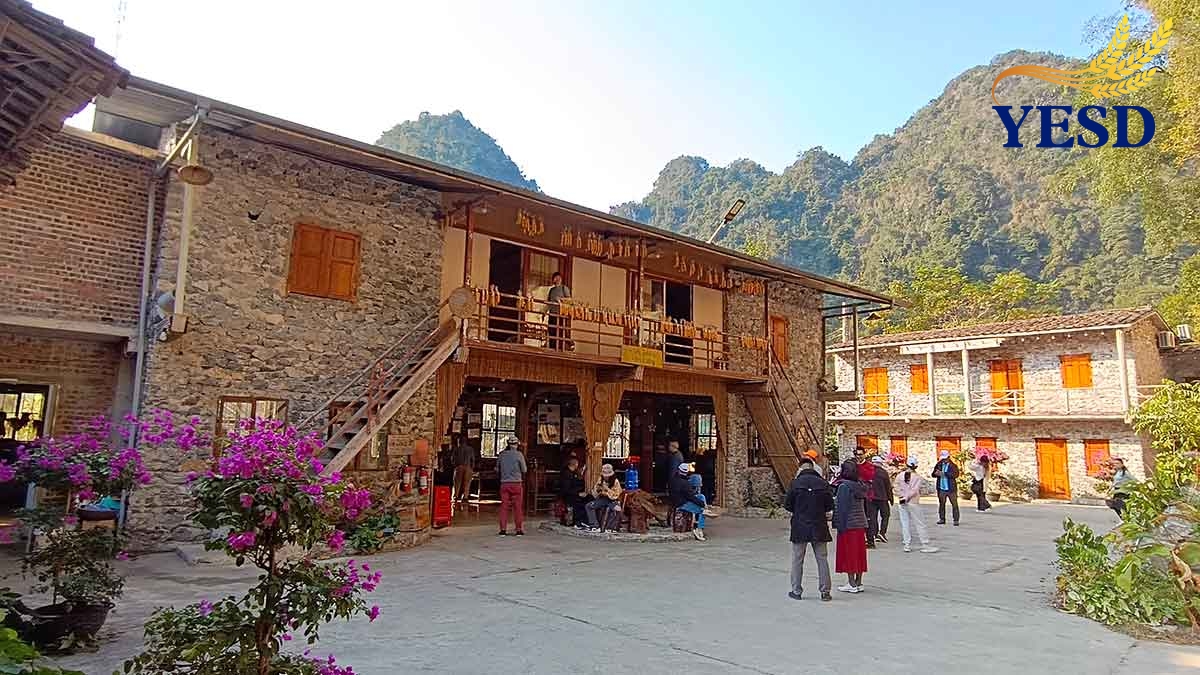 Traditional homestay in Khuoi Ky stone village